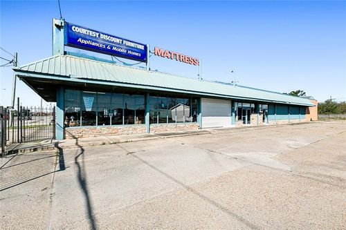 7777 W Saint Bernard Hwy, Arabi, LA, 70032 | Card Image