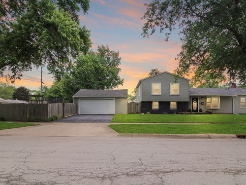 200 Inwood Dr, Joliet, IL, 60435-5228 | Card Image