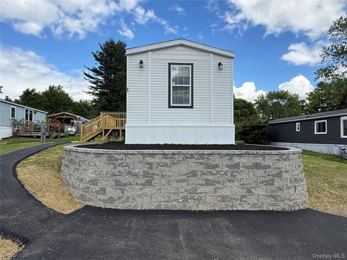 69 View Drive, Pleasant Valley, NY, 12569 | Card Image
