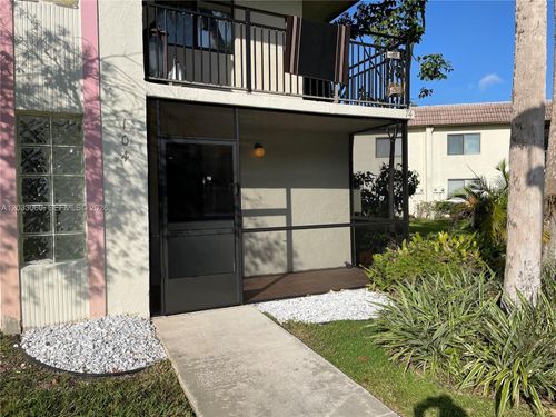 104-409 Lakeview Dr, Weston, FL, 33326-2420 | Card Image
