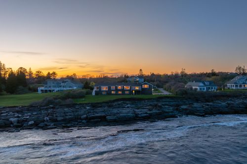 10 Sunny Bank Road, Cape Elizabeth, ME, 04107 | Card Image
