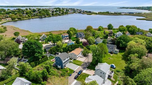60 Brooklyn Rd, Narragansett, RI, 02882-1436 | Card Image