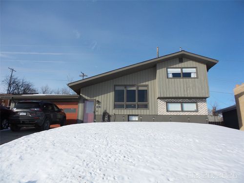 325 28th Ave Nw, Great Falls, MT, 59404-1331 | Card Image