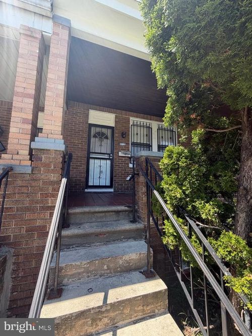 3015 Mayfield Ave, BALTIMORE, MD, 21213-1740 | Card Image