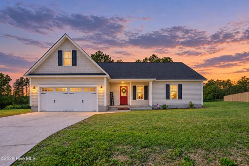 316 Starky Rd, Richlands, NC, 28574-8360 | Card Image