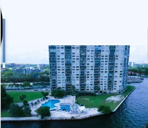 1815-11111 Biscayne Blvd, Miami, FL, 33181-3404 | Card Image