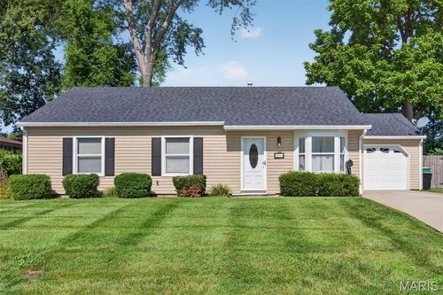 205 Wellesley Dr, O Fallon, IL, 62269-2651 | Card Image