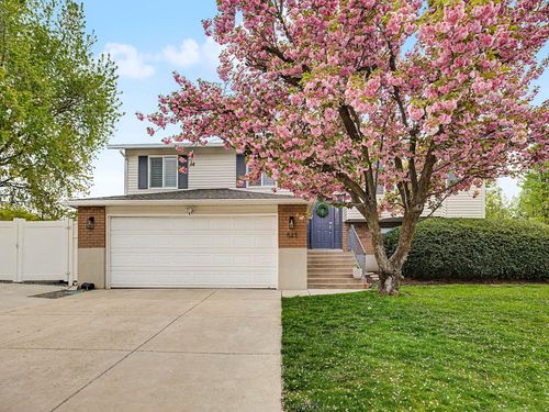 523 Mountain View Rd, Centerville, UT, 84014-1341 | Card Image