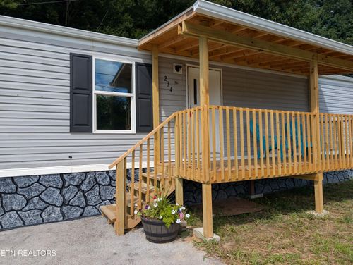 234 S 46th St, Middlesboro, KY, 40965-2574 | Card Image