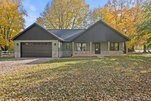 604 Laura Dr, Bethel, OH, 45106 | Card Image