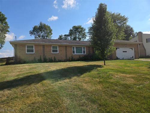 960 Impala Dr, Akron, OH, 44319-2036 | Card Image