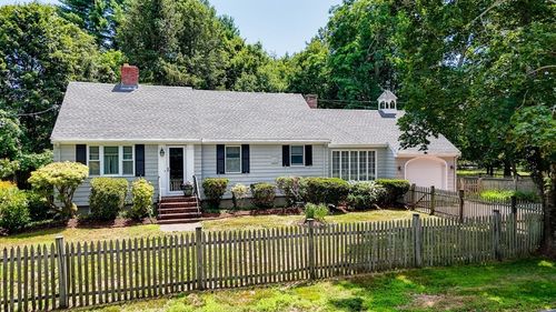 683 Bay Rd, South Hamilton, MA, 01982-1006 | Card Image