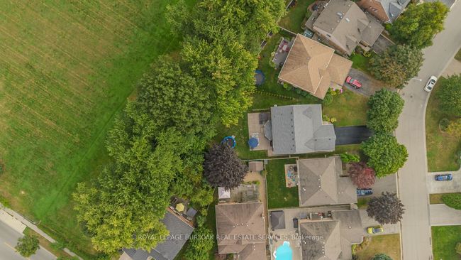 11 Norma Cres, House other with 5 bedrooms, 4 bathrooms and 4 parking in Ancaster ON | Image 16