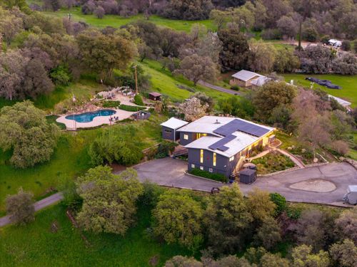 8470 Horseshoe Hill Rd, Loomis, CA, 95650-9755 | Card Image