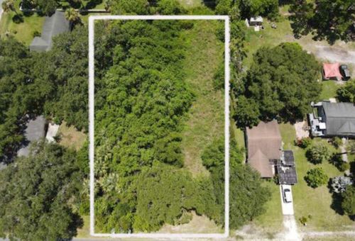 000 Avienda Ave, Fort Pierce, FL, 34946 | Card Image