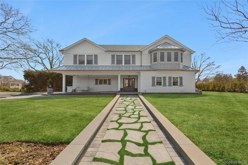 315 Hewlett Neck Rd, Woodmere, NY, 11598-1452 | Card Image