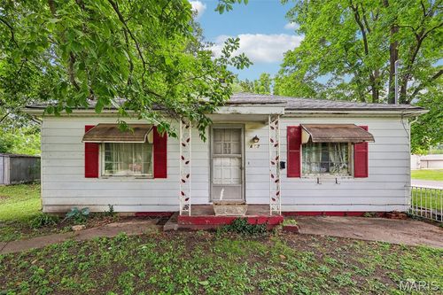 417 E Saint John Street, Litchfield, IL, 62056 | Card Image