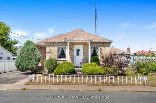 366 Telegraph Rd, Alfred, ON, K0B1A0 | Card Image