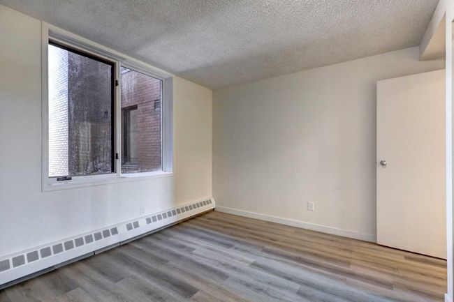 301 - 128 2 Avenue Se, Condo with 3 bedrooms, 2 bathrooms and 1 parking in Calgary AB | Image 21