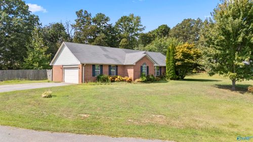 179 County Road 390, Trinity, AL, 35673-3158 | Card Image