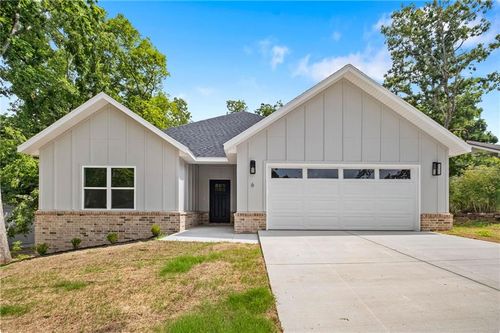 6 Tarland Ln, Bella Vista, AR, 72715-2703 | Card Image