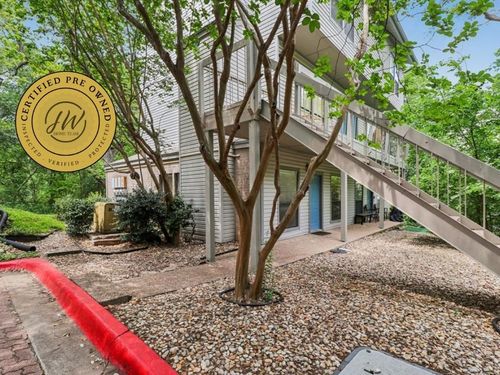 121-802 S 1st St, Austin, TX, 78704-1674 | Card Image