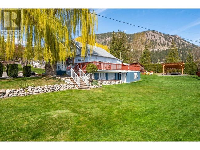 11 - 3701 Beach Ave, Home with 2 bedrooms, 2 bathrooms and 1 parking in Peachland BC | Image 42