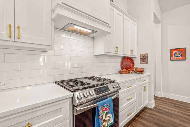 Gas range | Image 14