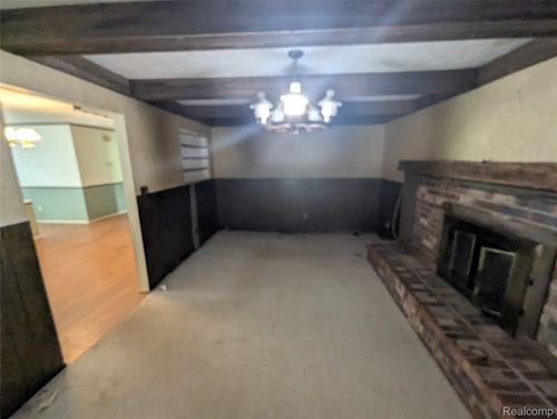 48050 Hull Rd, Van Buren Twp, MI, 48111-4280 | Card Image