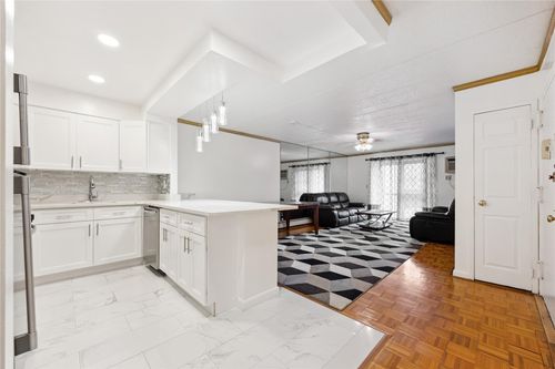 apt-d2-75-22 Parsons Blvd, Fresh Meadows, NY, 11366-1014 | Card Image