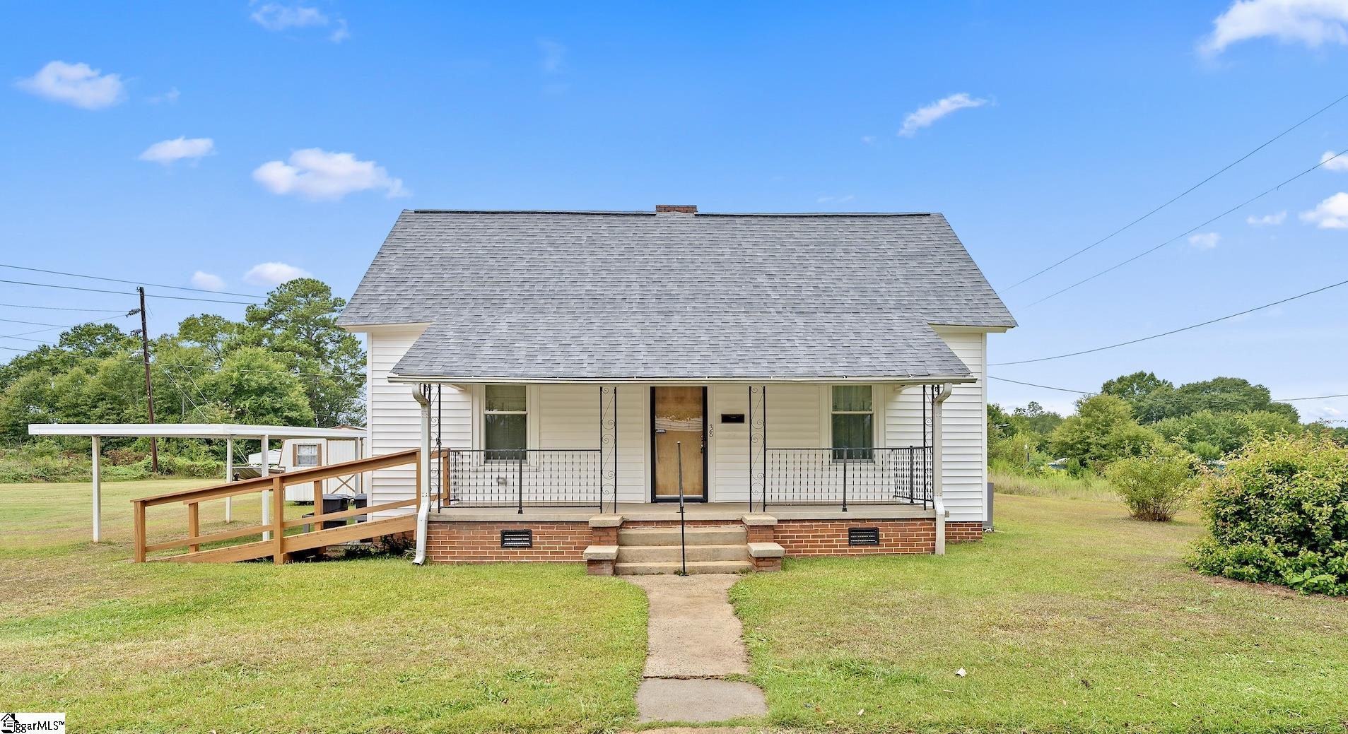Lyons St, Anderson, SC 29624