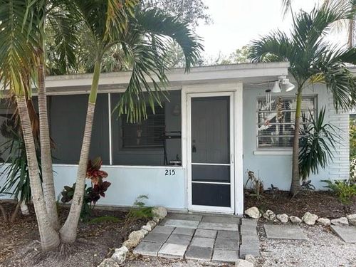 215 10th St Sw, LARGO, FL, 33770-3213 | Card Image