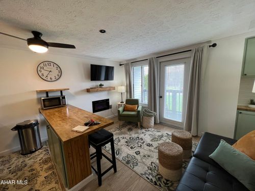 125 E Valley Point Ln, Claysburg, PA, 16625 | Card Image