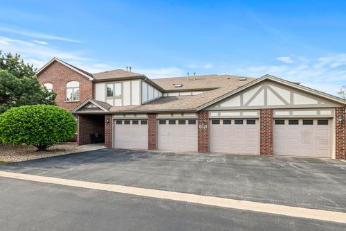unit-4-6248 Misty Pines Dr, Tinley Park, IL, 60477-5515 | Card Image