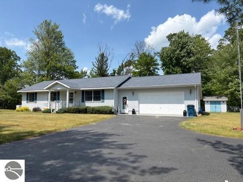 2615 Antelope Trl, West Branch, MI, 48661-9740 | Card Image