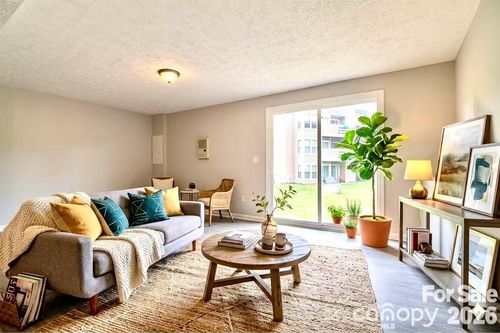 d-9632 Vinca Cir, Charlotte, NC, 28213-0015 | Card Image