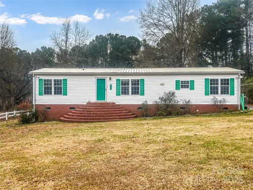 205 W Haywood Ln, Mount Gilead, NC, 27306-9264 | Card Image