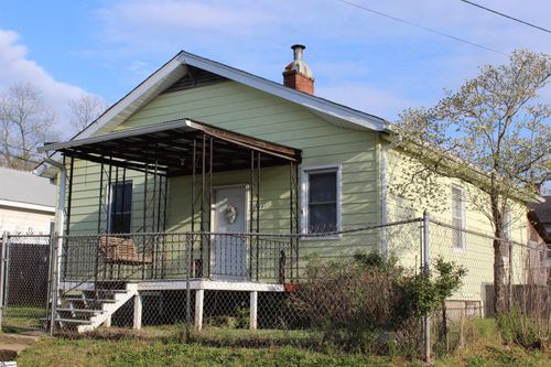 2510 E Brown St, Seneca, SC, 29678-4656 | Card Image