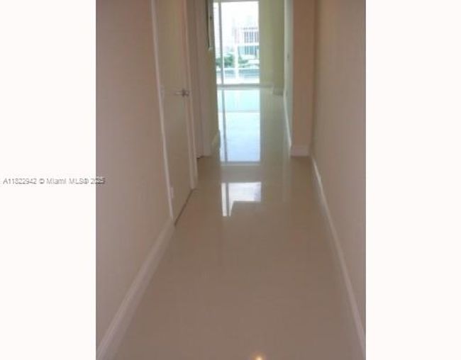 APT-1305 - 41 Se 5 Th St, Condo with 1 bedrooms, 2 bathrooms and null parking in Miami FL | Image 7