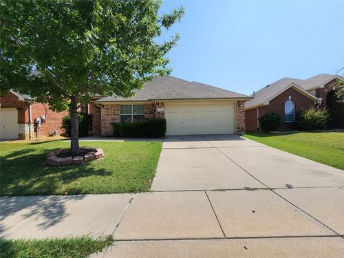 3216 Chesington Dr, Fort Worth, TX, 76137-6647 | Card Image
