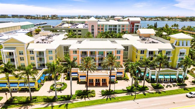 APT-301 - 804 E Windward Way, Condo with 3 bedrooms, 2 bathrooms and null parking in Lantana FL | Image 7