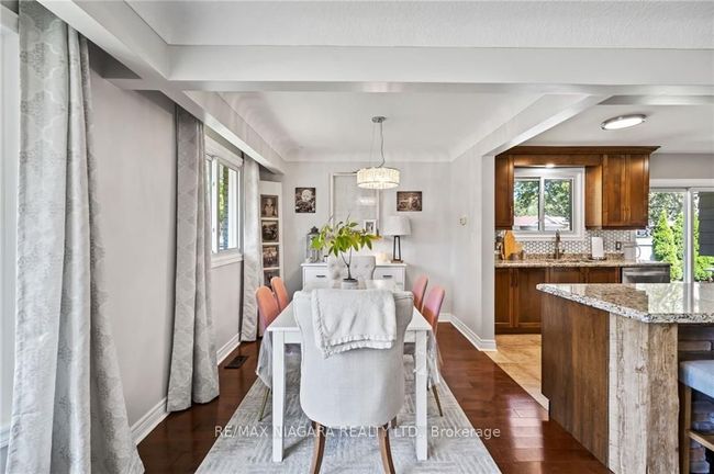 7067 Dirdene St, House other with 3 bedrooms, 2 bathrooms and 2 parking in Niagara Falls ON | Image 10