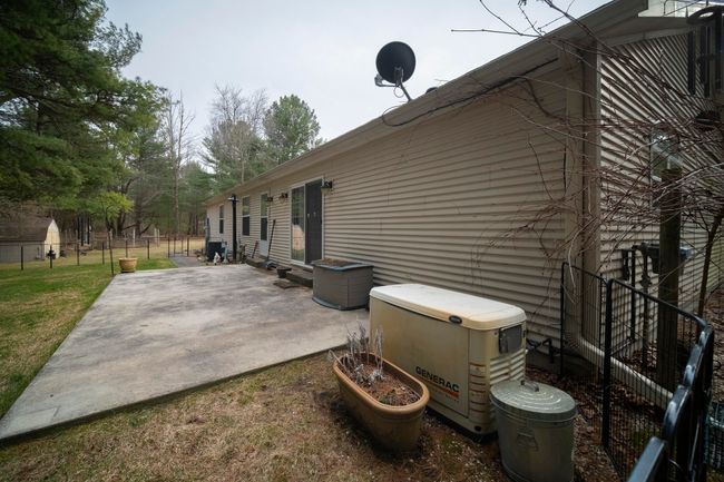 9155 Ivanhoe Dr, House other with 3 bedrooms, 3 bathrooms and null parking in Onekama MI | Image 36