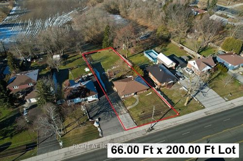 18200 Leslie St, East Gwillimbury, ON, L9N0M5 | Card Image