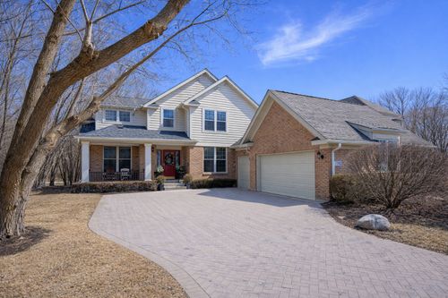 1301 Wendy Dr, Northbrook, IL, 60062-4641 | Card Image