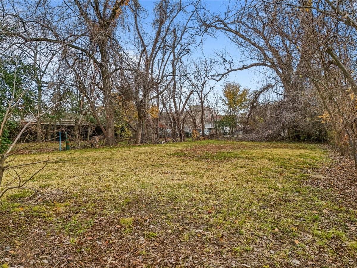 Land in Houston 4