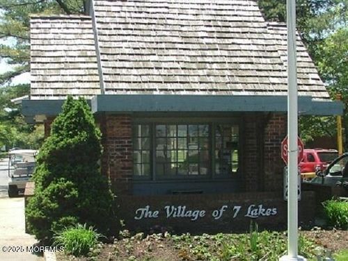 86C Dorchester Dr, Lakewood, NJ, 08701-6490 | Card Image