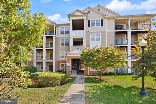 apt-103-19625 Galway Bay Cir, GERMANTOWN, MD, 20874-4613 | Card Image