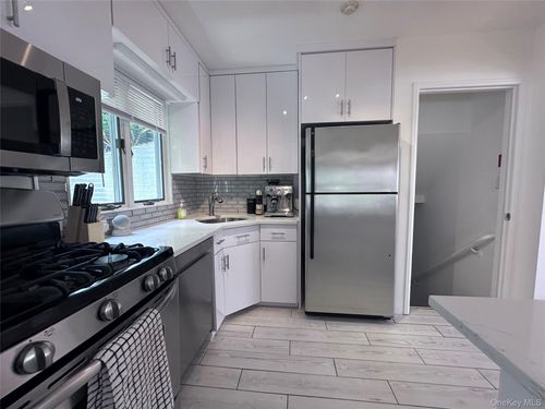 414 Chester St, Long Beach, NY, 11561-2304 | Card Image