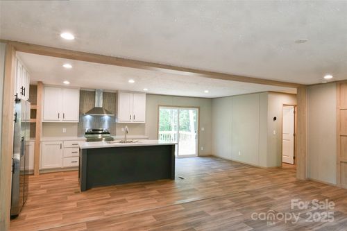 1141 Mountain Brook Dr, Clover, SC, 29710-8881 | Card Image